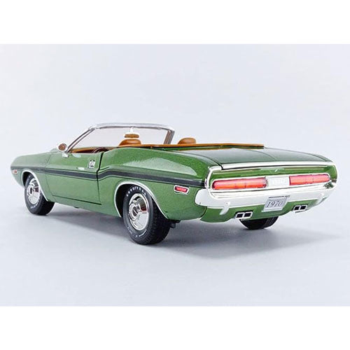 1970 Convertible Dodge Challenger 1:18 Model Car (Green)