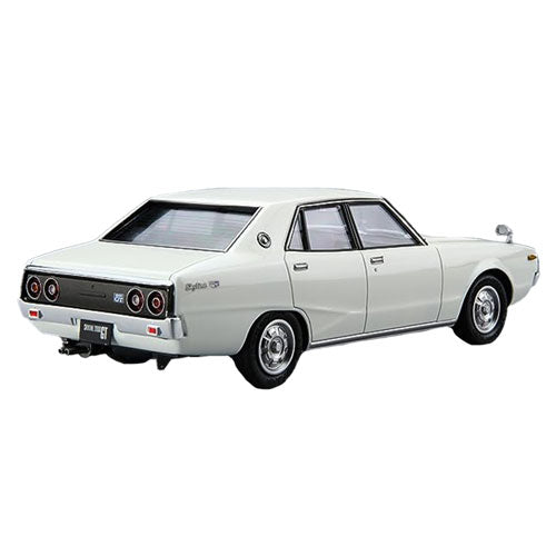 Aoshima Nissan Skyline 2000GT GC110 1/24 Model