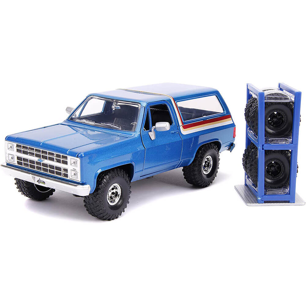 Just Trucks 1980 Chevy K5 Blazer 1:24スケール