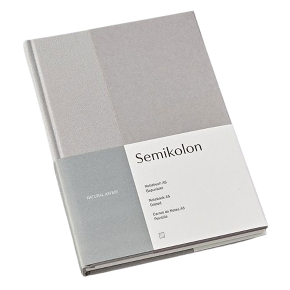 Semikolon prikkede A5 -notebook